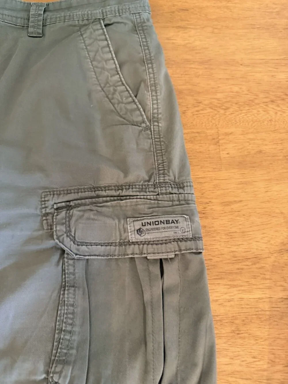 Unionbay Mens Olive Green Cargo Shorts Size 36 With Multiple Pockets
